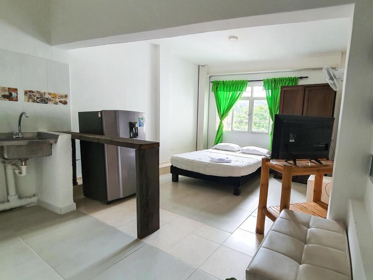 Hostal La Mercedes Street Cali Ngoại thất bức ảnh