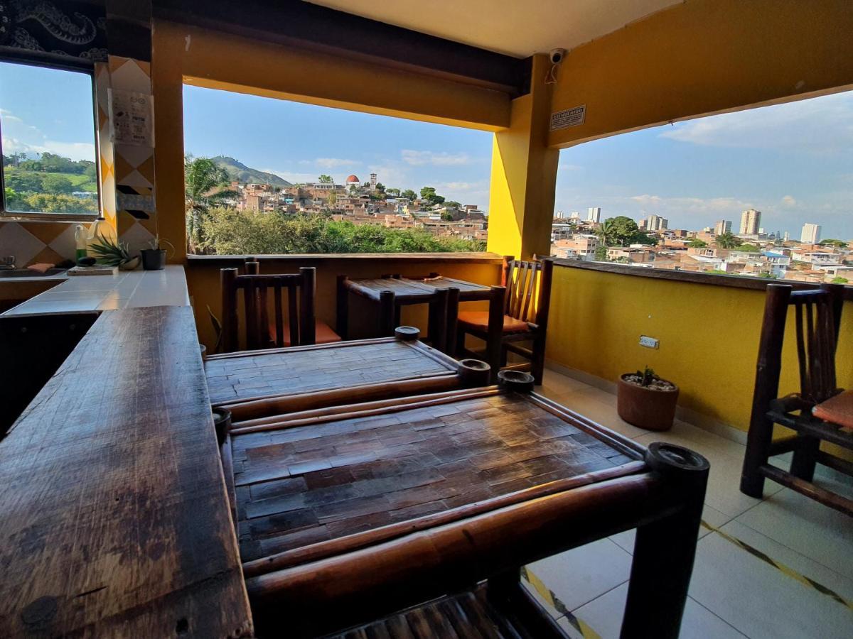 Hostal La Mercedes Street Cali Ngoại thất bức ảnh